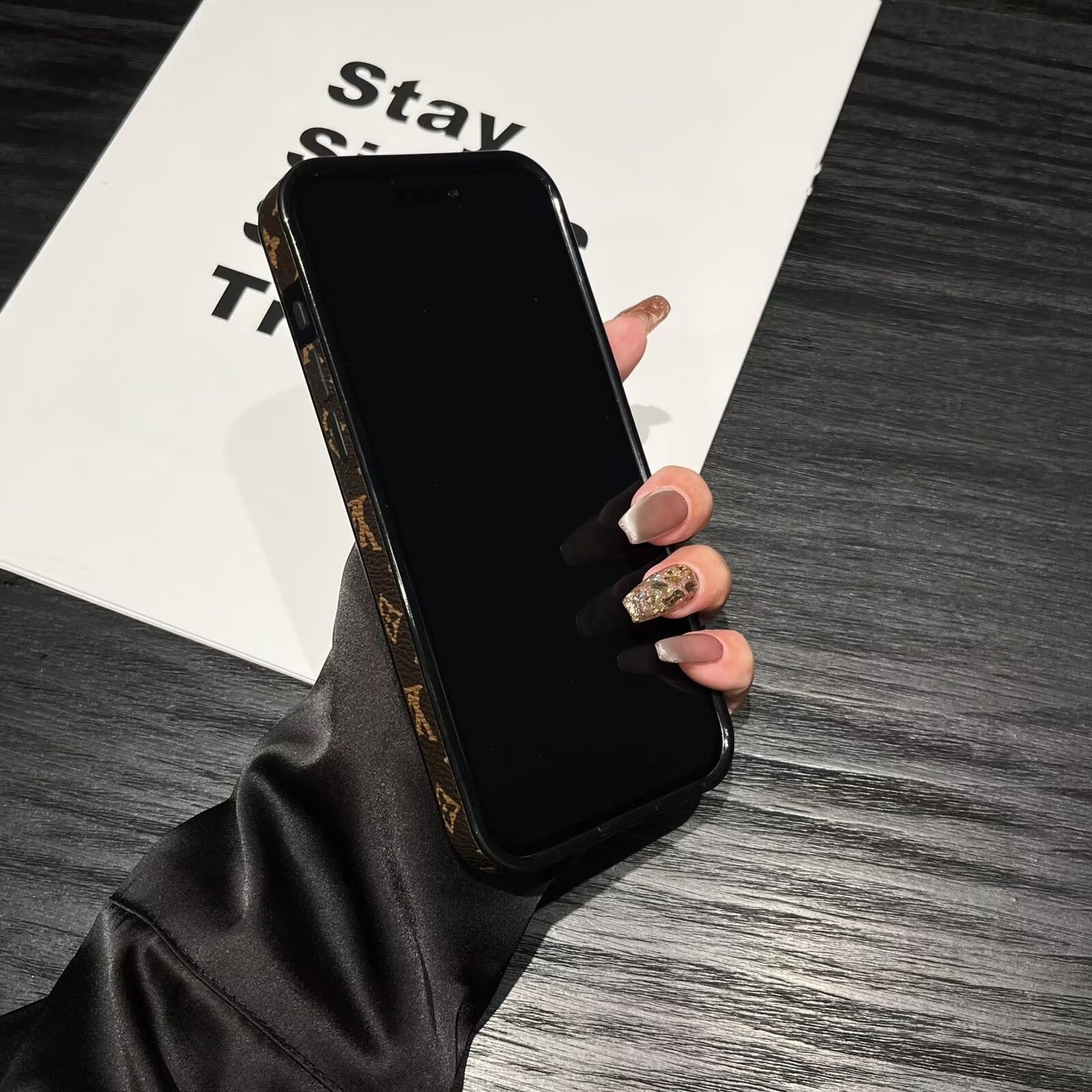 奢華Gucci Ophidia GG皮革LV背卡Burberry蘋果iPhone手機殼