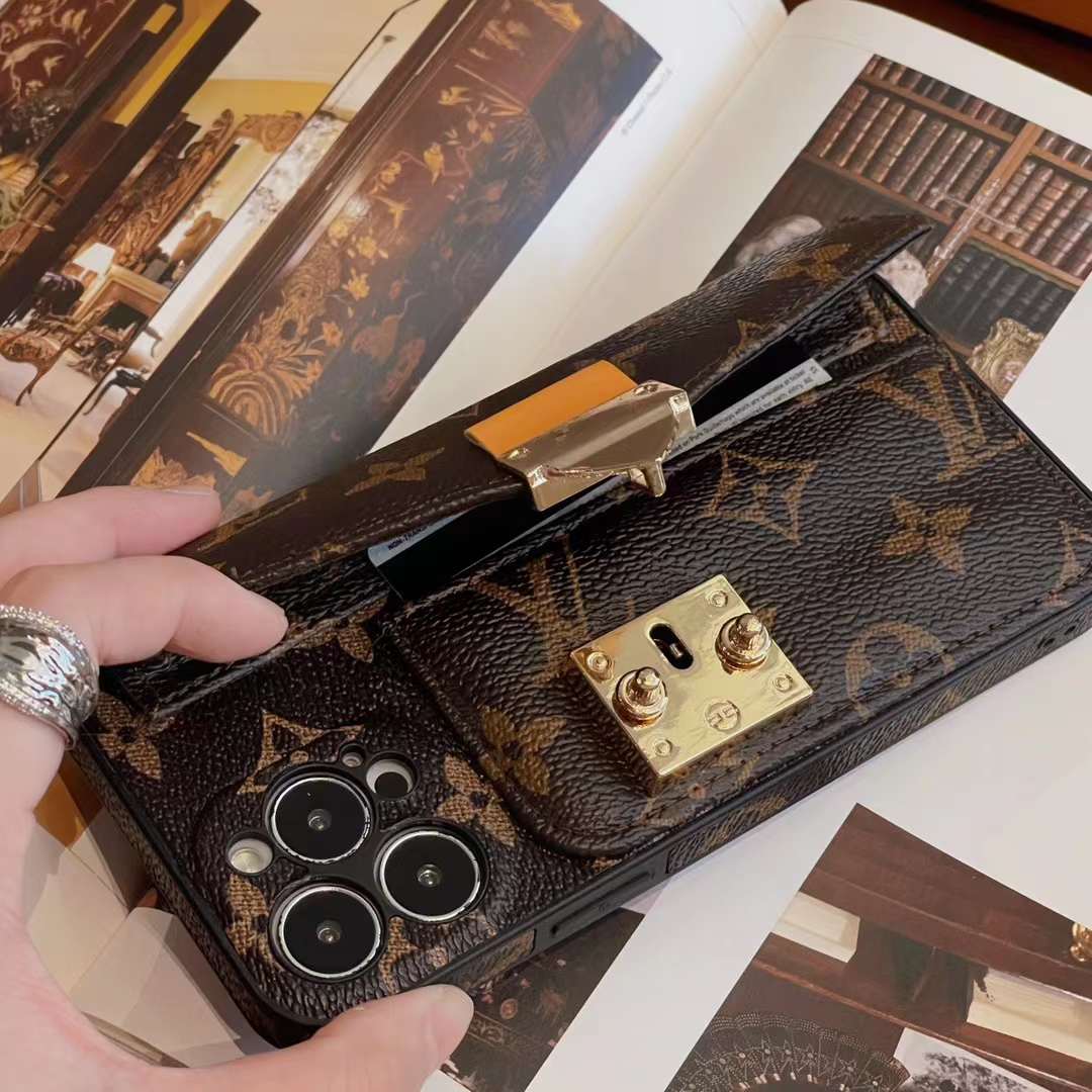 迷人的LV字母帆布皮Petite Malle Crossbody卡錢包蘋果iPhone手機殼