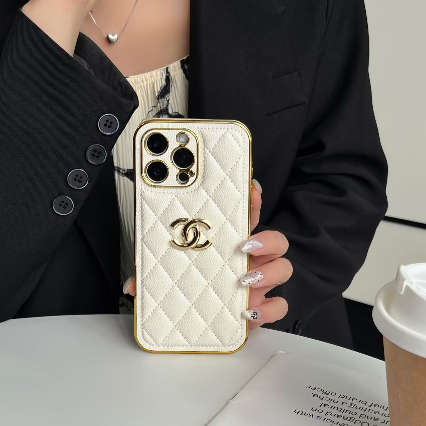 經典Chanel香奈兒羊皮鑽石皮革標誌性金屬標籤蘋果iPhone保護套