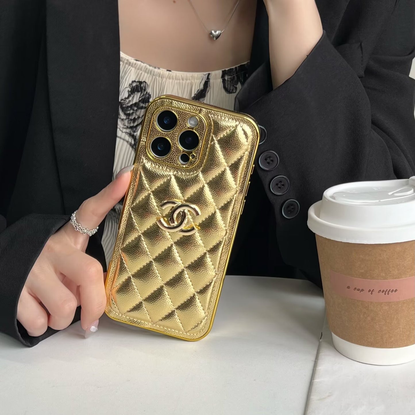 經典Chanel香奈兒羊皮鑽石皮革標誌性金屬標籤蘋果iPhone保護套