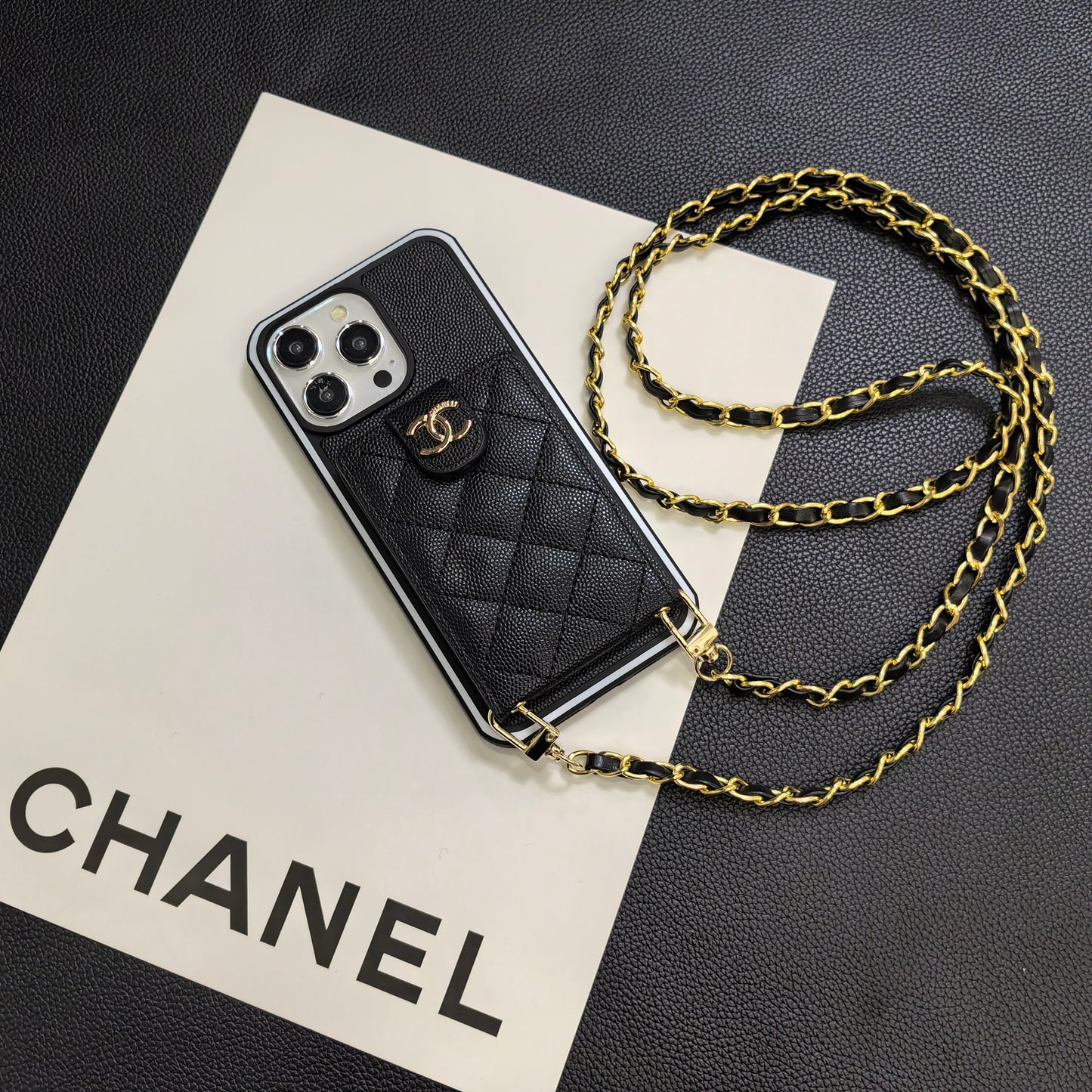 Chanel奢華的羊皮香奈兒紐扣卡套iPhone手機殼