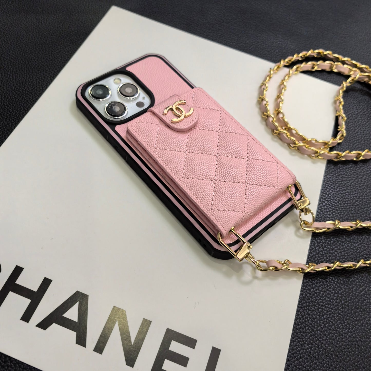 Chanel奢華的羊皮香奈兒紐扣卡套iPhone手機殼