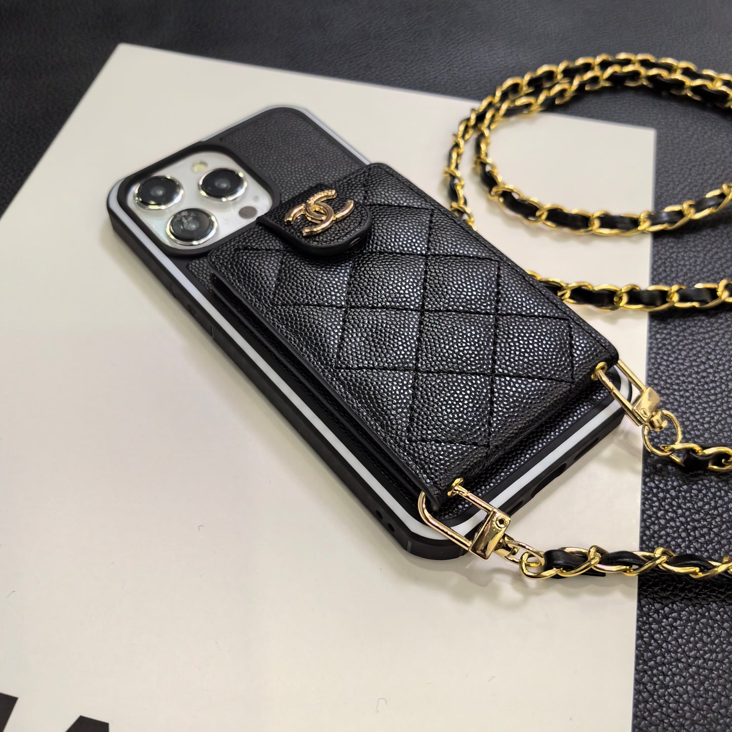 Chanel奢華的羊皮香奈兒紐扣卡套iPhone手機殼