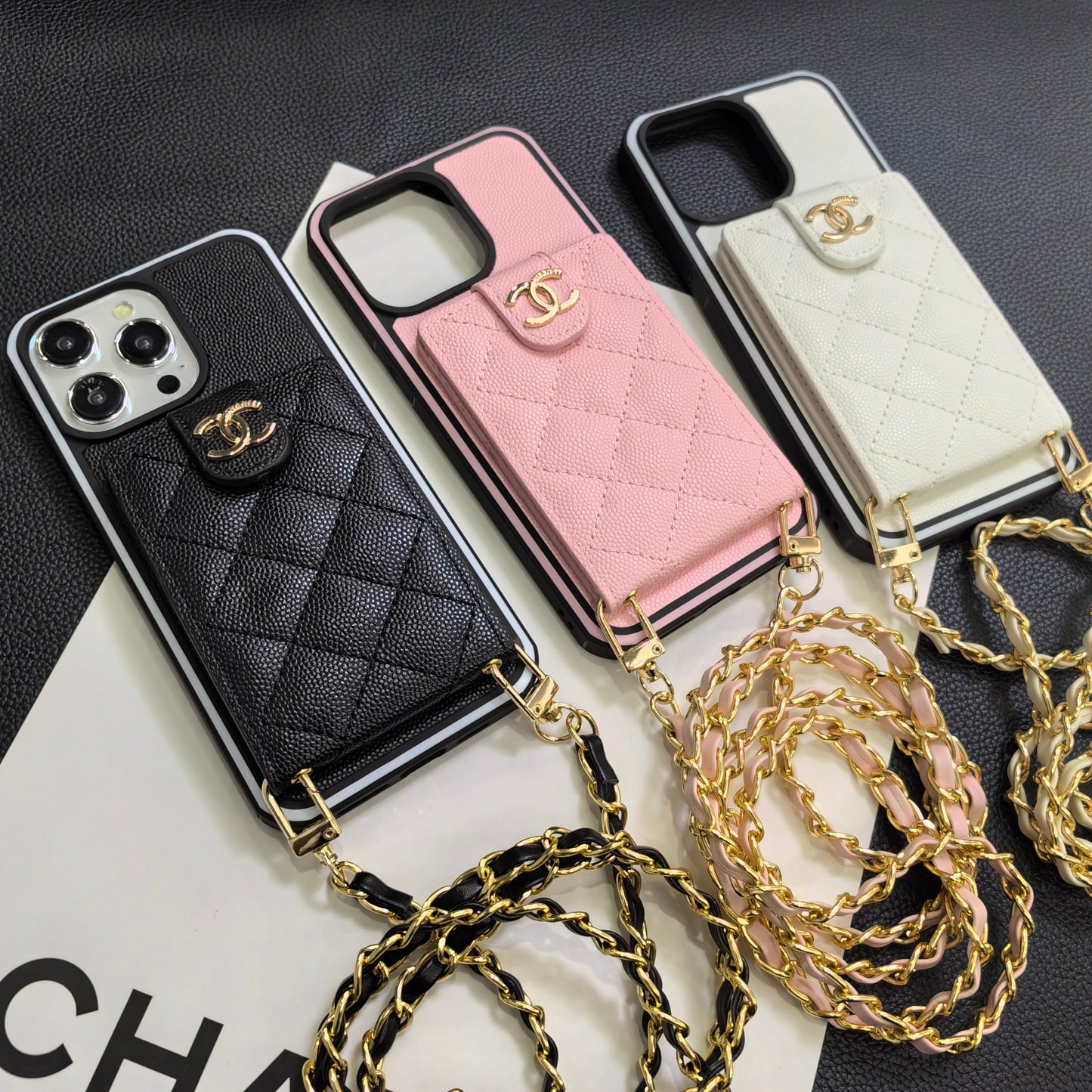 Chanel奢華的羊皮香奈兒紐扣卡套iPhone手機殼