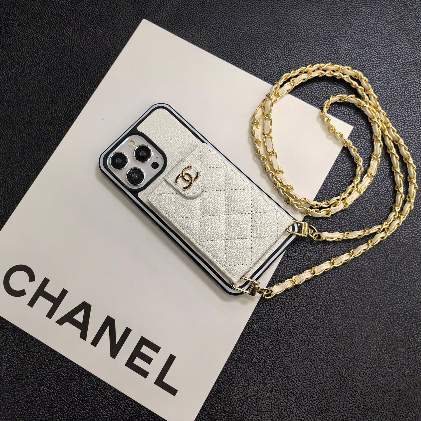 Chanel奢華的羊皮香奈兒紐扣卡套iPhone手機殼
