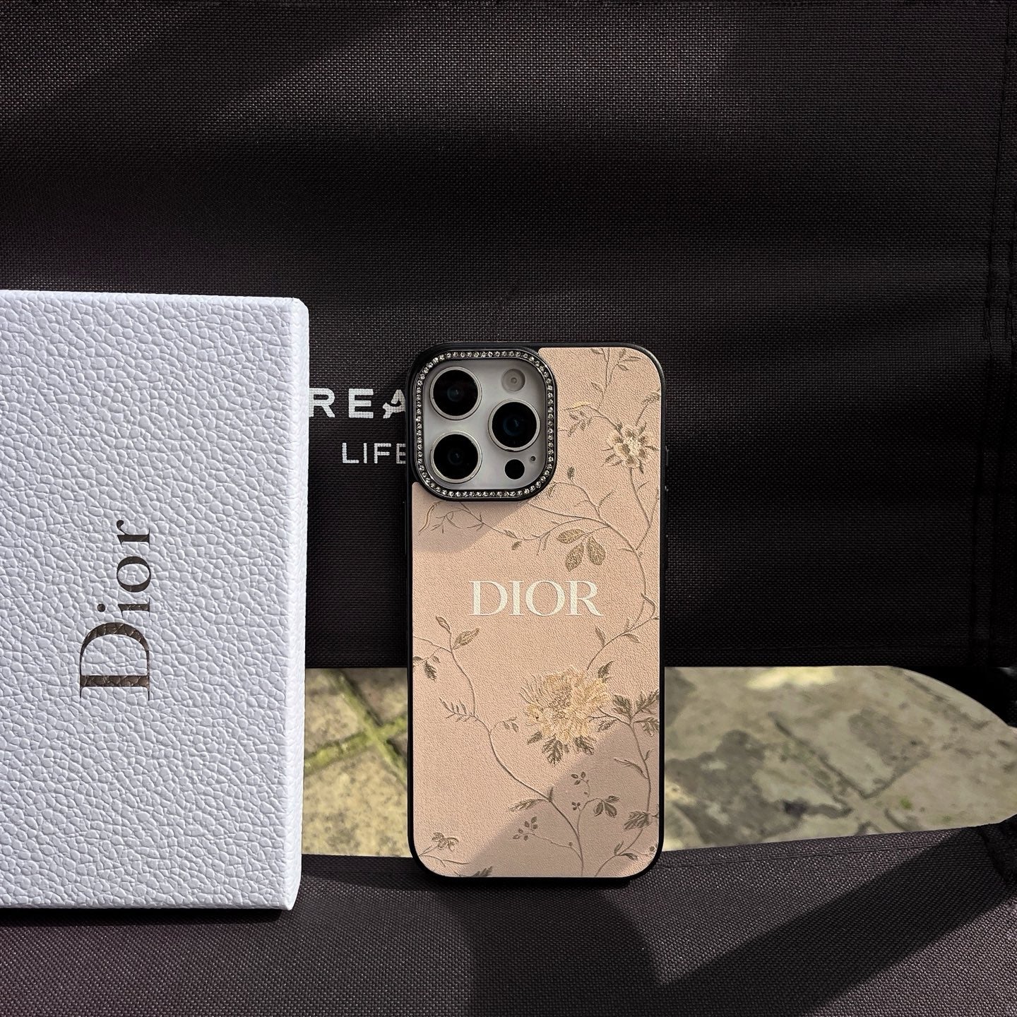 ✨✨新款上架✨✨ Dior迪奥限定款 金色花藤 - 闪钻镜头高位保护-侧贴皮质全包💛🤍💛🤍💛🤍