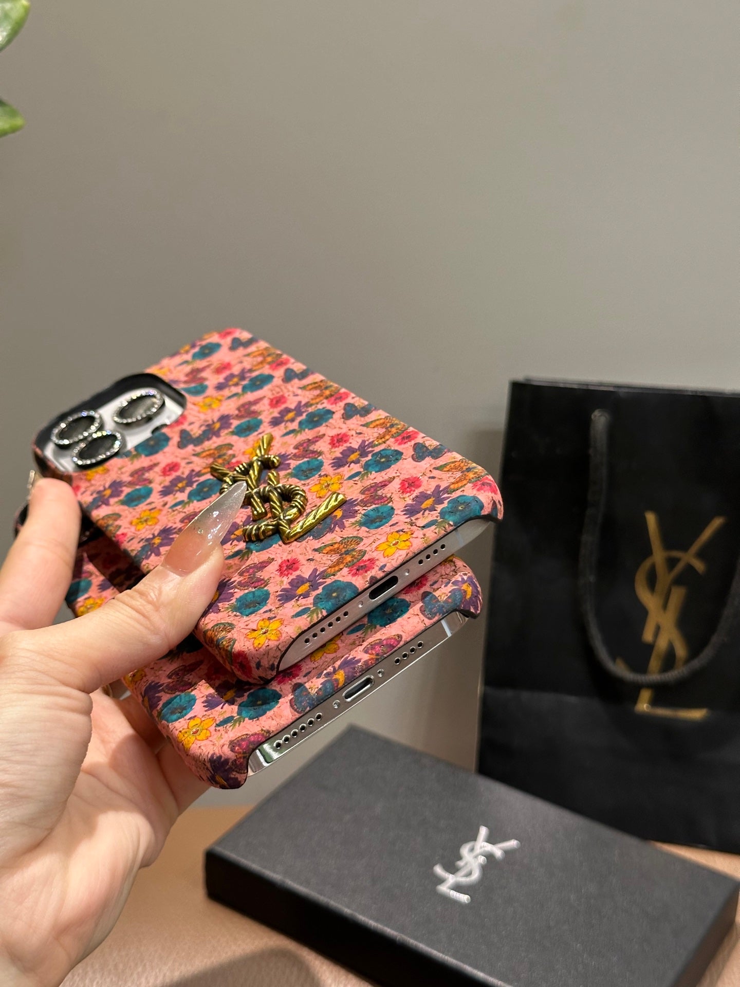 YSL 圣罗兰 粉蝶花-花语原木系列🌼🌷🌺