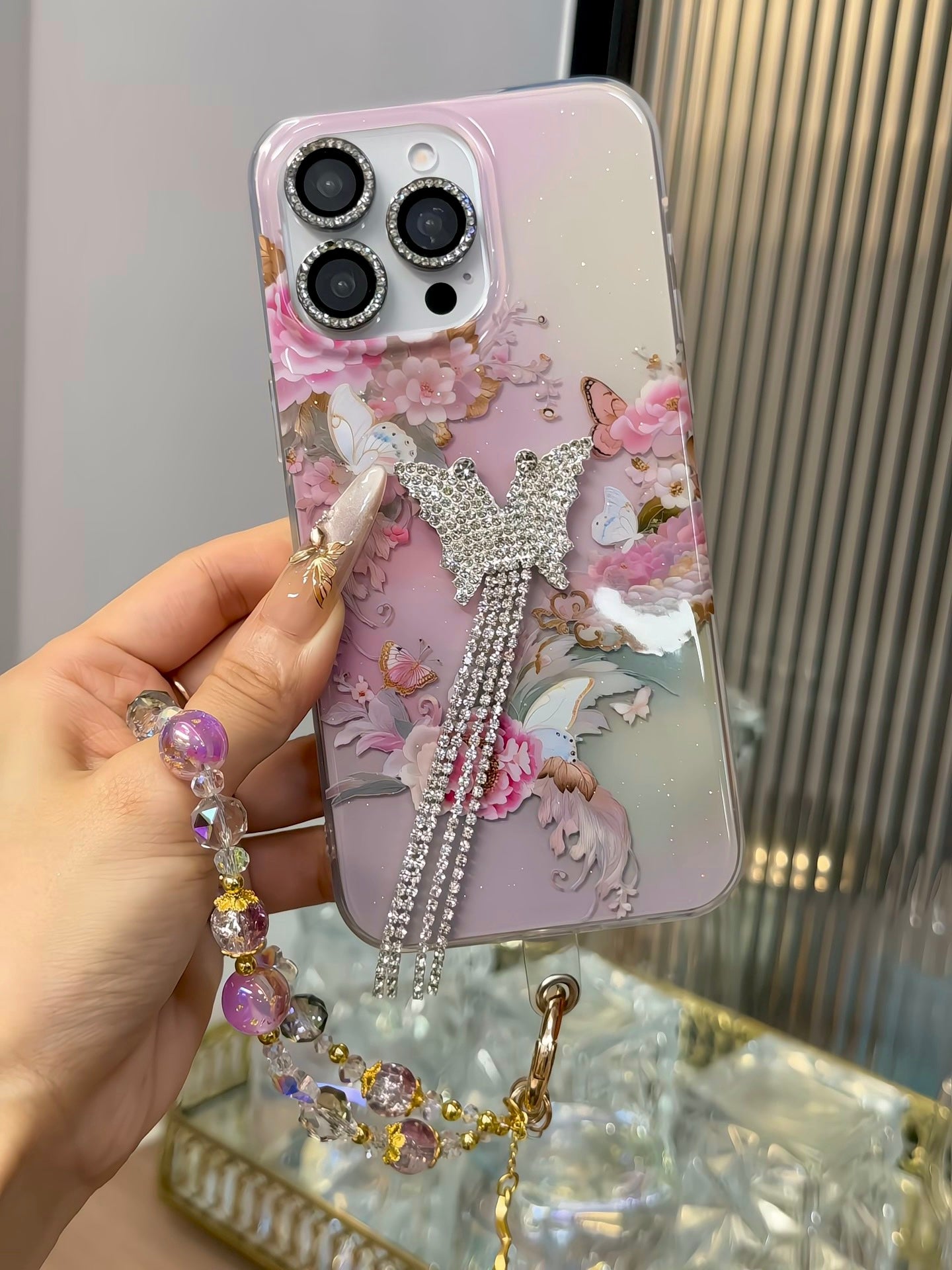 ✨✨诗家新款上架✨✨  东方美~蝴蝶闪钻流苏闪粉双面imd🌸🦋 大牌古典风~东方美😍😍 双层闪粉IMD+鎏金蝴蝶手链🩷💛💜